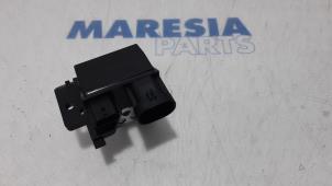 Used Cooling fan resistor Renault Clio V (RJAB) 1.0 TCe 100 12V Price € 40,00 Margin scheme offered by Maresia Parts