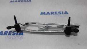 Used Wiper mechanism Renault Clio V (RJAB) 1.0 TCe 100 12V Price € 105,00 Margin scheme offered by Maresia Parts