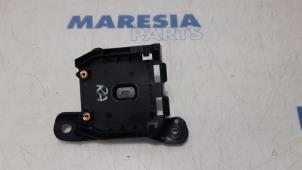 Used Support (miscellaneous) Renault Clio V (RJAB) 1.0 TCe 100 12V Price € 20,00 Margin scheme offered by Maresia Parts