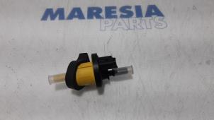 Używane Zawór prózniowy Renault Clio V (RJAB) 1.0 TCe 100 12V Cena € 40,00 Procedura marży oferowane przez Maresia Parts