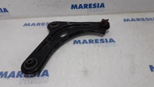 Used Front lower wishbone, right Citroen C2 (JM) 1.4 HDI Price € 20,00 Margin scheme offered by Maresia Parts