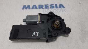 Używane Mechanizm szyby lewej przedniej wersja 2-drzwiowa Renault Megane III Coupe (DZ) 2.0 16V TCe 180 Cena € 131,25 Procedura marży oferowane przez Maresia Parts