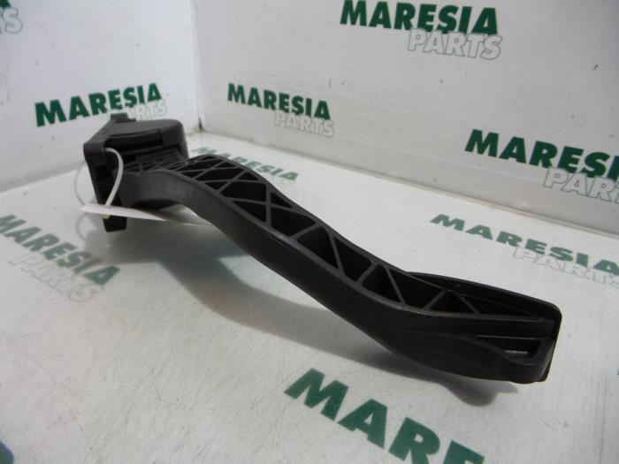 Begagnade Gaspedalsensor Peugeot 308 (4A/C) 1.4 VTI 16V Pris € 35,00 Marginaltabell erbjuds av Maresia Parts