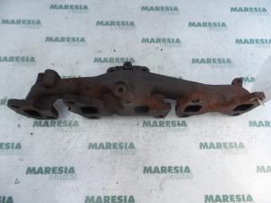 Used Exhaust manifold Fiat Doblo Cargo (223) 1.3 D 16V Multijet Price € 78,65 Inclusive VAT offered by Maresia Parts