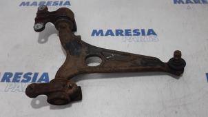 Used Front lower wishbone, left Peugeot Expert (G9) 2.0 HDi 120 Price € 20,00 Margin scheme offered by Maresia Parts