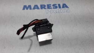 Used Heater resistor Renault Trafic (1FL/2FL/3FL/4FL) 1.6 dCi 125 Twin Turbo Price € 24,20 Inclusive VAT offered by Maresia Parts