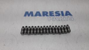 Used Tappet Renault Master IV (MA/MB/MC/MD/MH/MF/MG/MH) 2.3 dCi 135 16V FWD Price € 127,05 Inclusive VAT offered by Maresia Parts