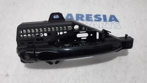 Used Door handle 4-door, front left Renault Clio IV (5R) 0.9 Energy TCE 90 12V Price € 35,00 Margin scheme offered by Maresia Parts