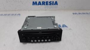 Usados Reproductor de CD y radio Peugeot 207/207+ (WA/WC/WM) 1.4 16V VTi Precio € 85,00 Norma de margen ofrecido por Maresia Parts