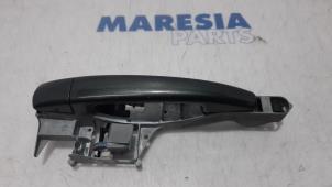 Used Rear door handle 4-door, left Peugeot 207/207+ (WA/WC/WM) 1.4 16V VTi Price € 25,00 Margin scheme offered by Maresia Parts