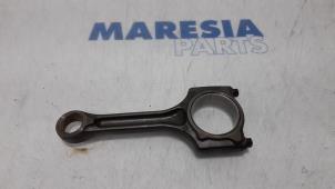 Used Connecting rod Citroen DS3 (SA) 1.6 16V VTS THP 155 Price € 30,00 Margin scheme offered by Maresia Parts