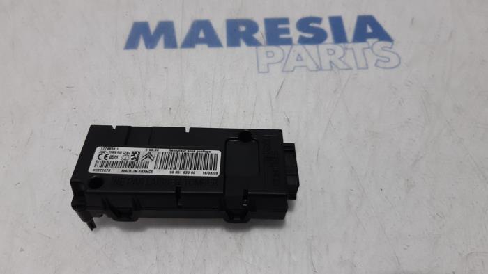 Begagnade Däcktryckssensor Peugeot 3008 I (0U/HU) 1.6 16V THP 150 Pris € 60,00 Marginaltabell erbjuds av Maresia Parts