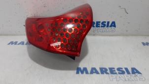 Gebrauchte Rücklicht rechts Peugeot 3008 I (0U/HU) 1.6 16V THP 150 Preis € 70,00 Margenregelung angeboten von Maresia Parts