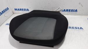 Usagé Revêtement siège droit Fiat Punto III (199) 1.4 Prix € 50,00 Règlement à la marge proposé par Maresia Parts