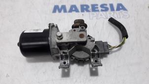 Used Front wiper motor Renault Clio IV (5R) 0.9 Energy TCE 90 12V Price € 75,00 Margin scheme offered by Maresia Parts