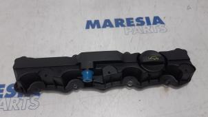 Used Rocker cover Citroen C3 Pluriel (HB) 1.6 16V Price € 15,00 Margin scheme offered by Maresia Parts
