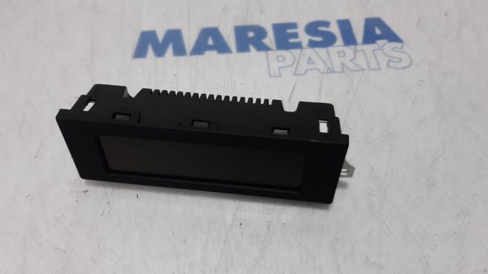 Begagnade Innerdisplay Citroen C3 (SC) 1.0 Vti 68 12V Pris € 35,00 Marginaltabell erbjuds av Maresia Parts