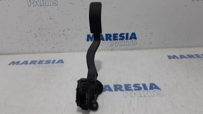 Gaspedalposition Sensor van een Citroën C3 (SC) 1.0 Vti 68 12V 2014