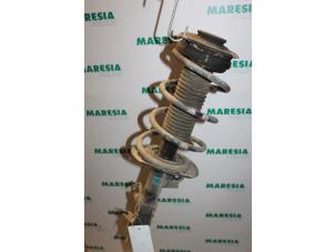 Used Front shock absorber rod, left Renault Koleos I 2.5 16V Price € 131,25 Margin scheme offered by Maresia Parts