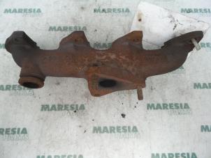 Used Exhaust manifold Renault Scénic II (JM) 1.5 dCi 80 Price € 50,00 Margin scheme offered by Maresia Parts