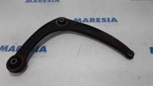 Used Front lower wishbone, left Peugeot 307 Break (3E) 1.6 16V Price € 25,00 Margin scheme offered by Maresia Parts