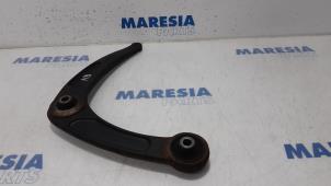 Used Front lower wishbone, right Peugeot 307 Break (3E) 1.6 16V Price € 25,00 Margin scheme offered by Maresia Parts