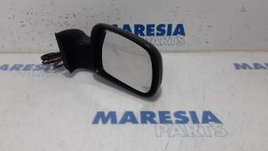 Usados Retrovisor externo derecha Peugeot 307 Break (3E) 1.6 16V Precio € 35,00 Norma de margen ofrecido por Maresia Parts