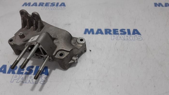 Used Engine mount Fiat Doblo Cargo (263) 1.3 MJ 16V DPF Euro 5 Price € 40,00 Margin scheme offered by Maresia Parts