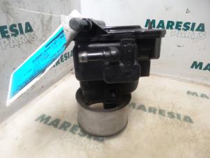 Used Fuel filter housing Peugeot 307 SW (3H) 1.6 HDiF 110 16V Price € 35,00 Margin scheme offered by Maresia Parts