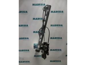 Used Window mechanism 4-door, front right Peugeot 306 (7A/C/S) 1.9 D Price € 25,00 Margin scheme offered by Maresia Parts