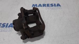 Used Front brake calliper, right Peugeot 307 CC (3B) 2.0 16V Price € 40,00 Margin scheme offered by Maresia Parts