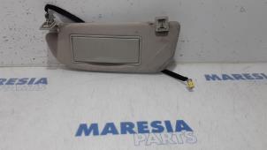 Used Sun visor Peugeot 307 CC (3B) 2.0 16V Price € 30,00 Margin scheme offered by Maresia Parts