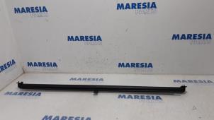 Gebrauchte Plane Kofferraum Peugeot 307 CC (3B) 2.0 16V Preis € 25,00 Margenregelung angeboten von Maresia Parts