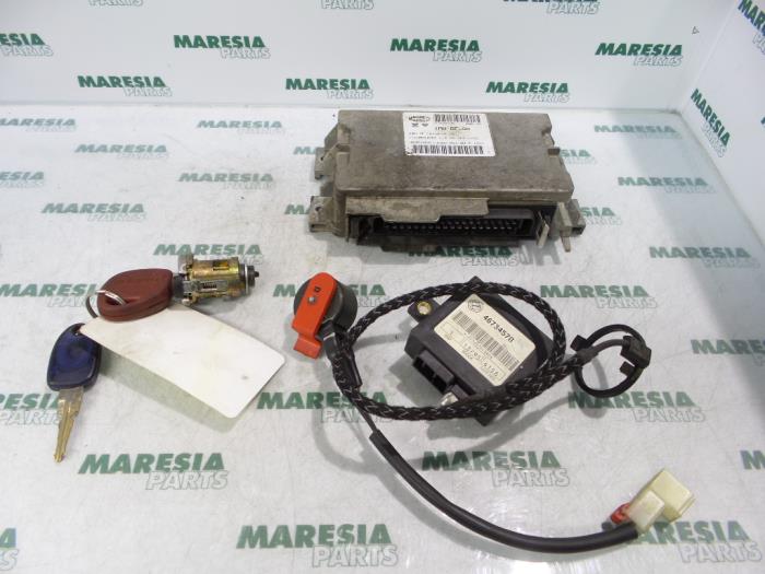 Used Engine management computer Fiat Punto I (176) 60 1.2 i.e. Selecta Price € 25,00 Margin scheme offered by Maresia Parts