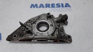 Used Oil pump Peugeot 307 CC (3B) 2.0 16V Price € 50,00 Margin scheme offered by Maresia Parts