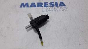 Used Windscreen washer pump Fiat Punto III (199) 0.9 TwinAir Price € 15,00 Margin scheme offered by Maresia Parts