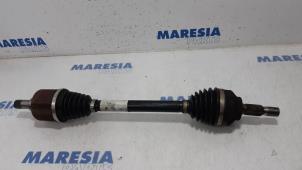 Used Front drive shaft, left Peugeot 508 SW (8E/8U) 2.0 RXH HYbrid4 16V Price € 157,50 Margin scheme offered by Maresia Parts