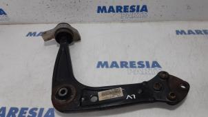 Used Front lower wishbone, left Peugeot 508 SW (8E/8U) 2.0 RXH HYbrid4 16V Price € 50,00 Margin scheme offered by Maresia Parts