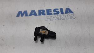 Usados Sensor de filtro de hollín Peugeot 508 SW (8E/8U) 2.0 RXH HYbrid4 16V Precio € 25,00 Norma de margen ofrecido por Maresia Parts