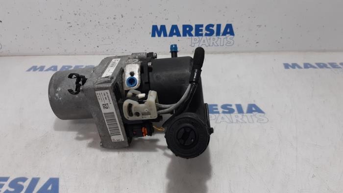 Gebrauchte Lenkkraftverstärker Pumpe Peugeot 508 SW (8E/8U) 2.0 RXH HYbrid4 16V Preis € 367,50 Margenregelung angeboten von Maresia Parts