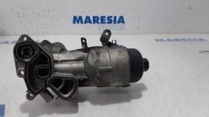 Usados Soporte de filtro de aceite Peugeot 308 SW (L4/L9/LC/LJ/LR) 1.6 BlueHDi 120 Precio € 75,00 Norma de margen ofrecido por Maresia Parts