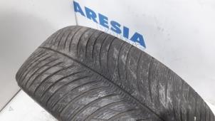 Used Winter tyre Peugeot 508 SW (8E/8U) 2.0 RXH HYbrid4 16V Price € 40,00 Margin scheme offered by Maresia Parts