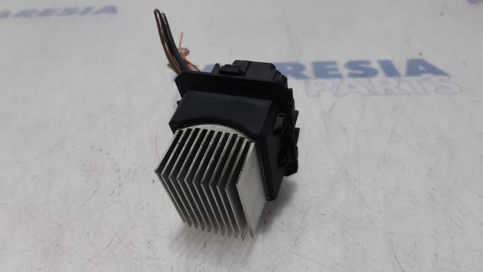 Heater resistor from a Peugeot RCZ (4J) 1.6 16V THP 2011