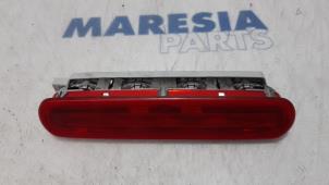 Used Third brake light Opel Combo 1.4 16V ecoFlex Price € 15,00 Margin scheme offered by Maresia Parts