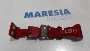 Used Set of hinges Opel Combo 1.4 16V ecoFlex Price € 40,00 Margin scheme offered by Maresia Parts