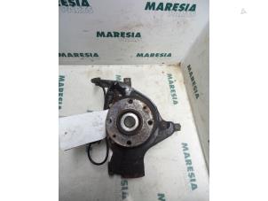 Used Knuckle, front left Fiat Stilo MW (192C) 1.6 16V Price € 30,00 Margin scheme offered by Maresia Parts