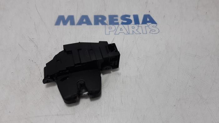 Tailgate lock mechanism Peugeot RCZ 1.6 16V THP - 8719G8