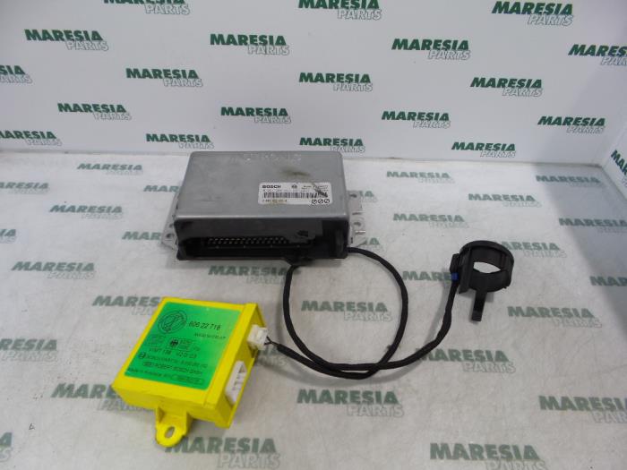 Used Engine management computer Alfa Romeo 155 (167) 1.6 Twin Spark 16V Price € 50,00 Margin scheme offered by Maresia Parts