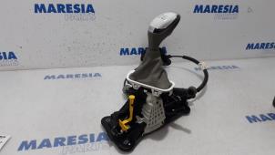Used Gear stick Renault Zoé (AG) 65kW Price € 75,00 Margin scheme offered by Maresia Parts