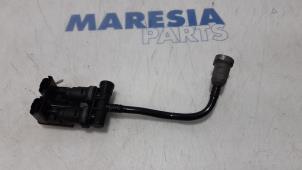Used Oil pressure sensor Peugeot 508 SW (8E/8U) 2.0 RXH HYbrid4 16V Price € 50,00 Margin scheme offered by Maresia Parts